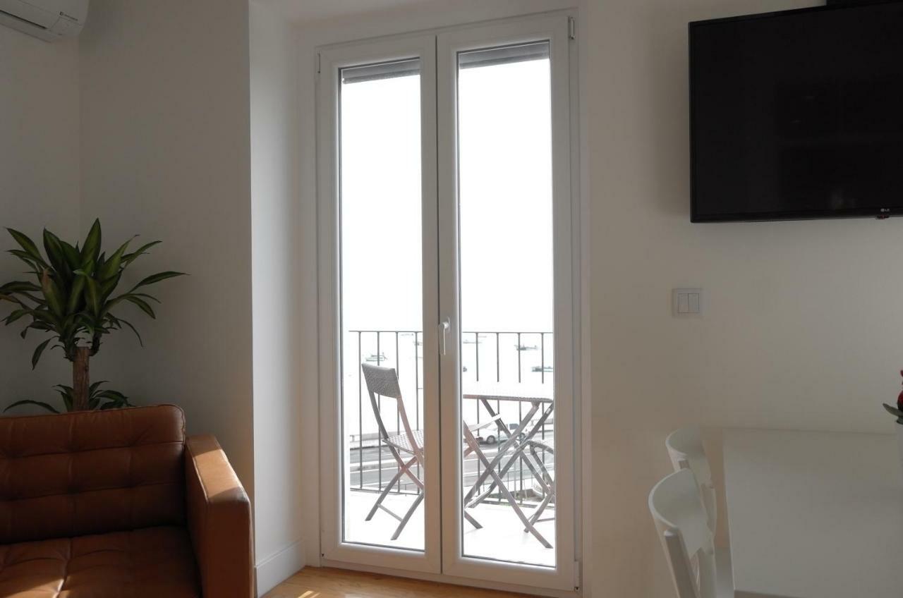 Ocean View Penthouse Apartment Paco de Arcos Bagian luar foto